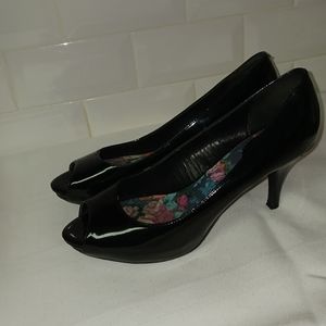 Xappeal Patent Leather Peep toe heels. Size 10